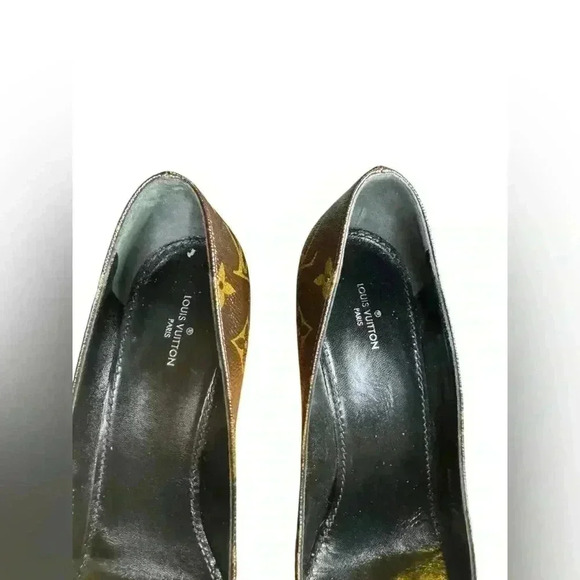 Louis Vuitton Fetish Cap Toe Pumps Brown Monogram Camvas & Black Patent Leather. - Picture 2 of 11